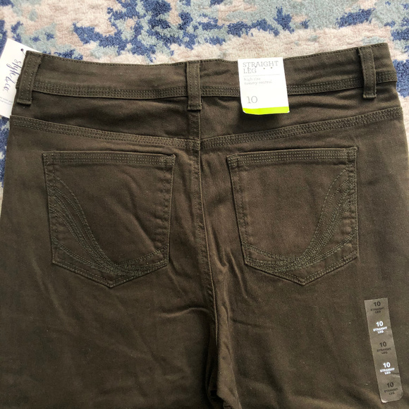 Style&Co Rail Straight Leg Embroidered Olive Jeans - Picture 8 of 8